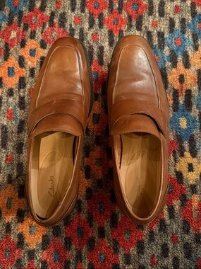 Clarks Men's Tan Leather Slip-On Loafers